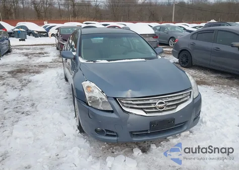 2011 Nissan Altima 2.5 S z USA, uszkodzony, nr VIN 1N4AL2AP4BC124847